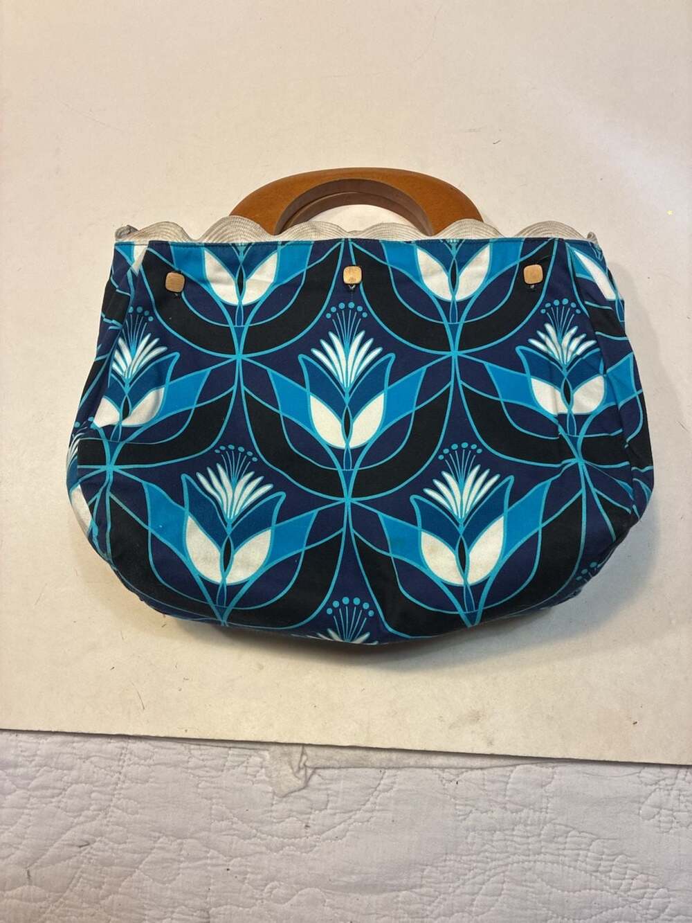 Lesley Evers Bonnie Bermuda Bag Geo Tulip Blue Wood Handle Purse